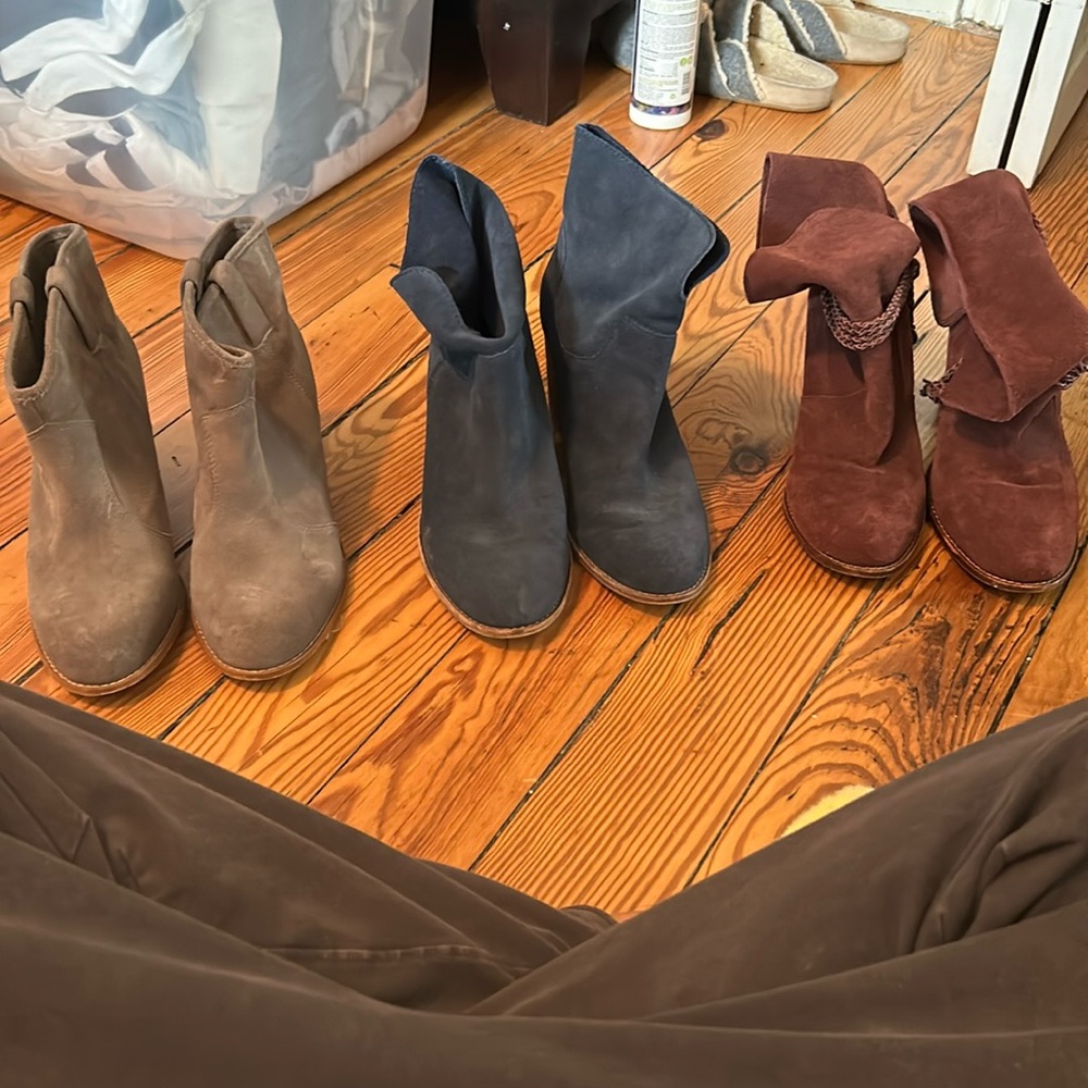 Splendid boots grey,blue, maroon used but good condition